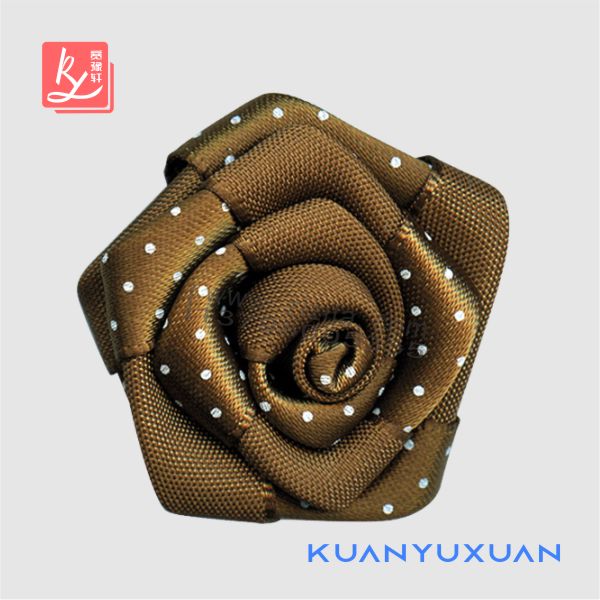 綢帶制作玫瑰花(絲帶做玫瑰花)